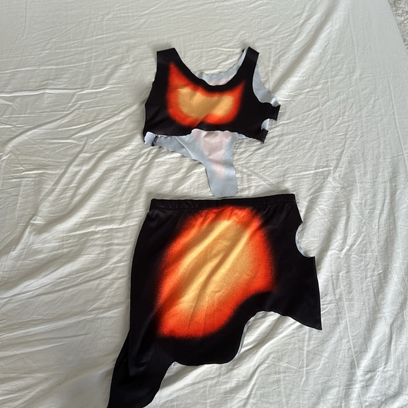 Lava Two Piece Set (Halloween Costume) - Picture 3 of 6